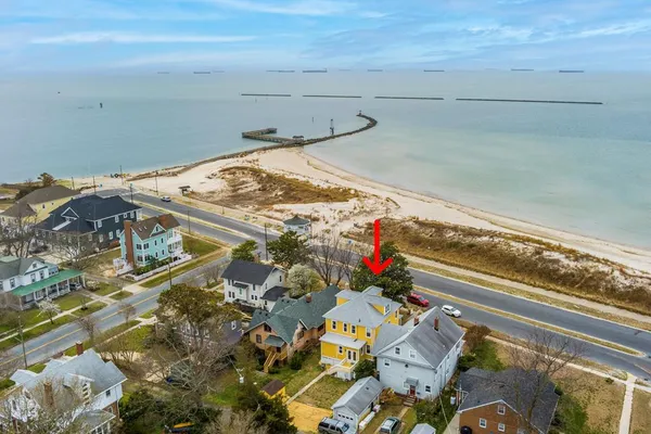 $1,275,000 | 106 Bay Avenue, Cape Charles, VA 23310