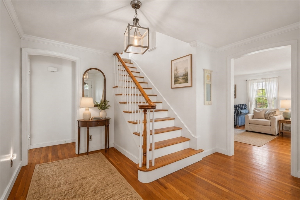 39 Pleasant Street Holyoke, MA 01040 - Photo 15 of 29