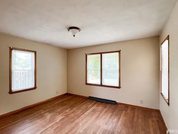 $1,735 | 4336 East 10th Street, Bloomington, IN 47408