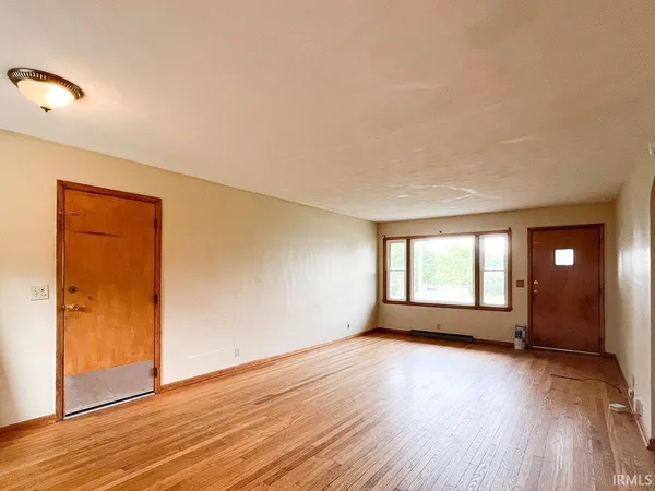 $1,735 | 4336 East 10th Street, Bloomington, IN 47408