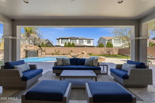 $1,395,000 | 3662 East Comstock Drive, Gilbert, AZ 85296