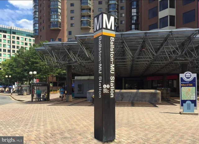 $1,750 | 30 South Old Glebe Road, Unit 106E, Arlington, VA 22204