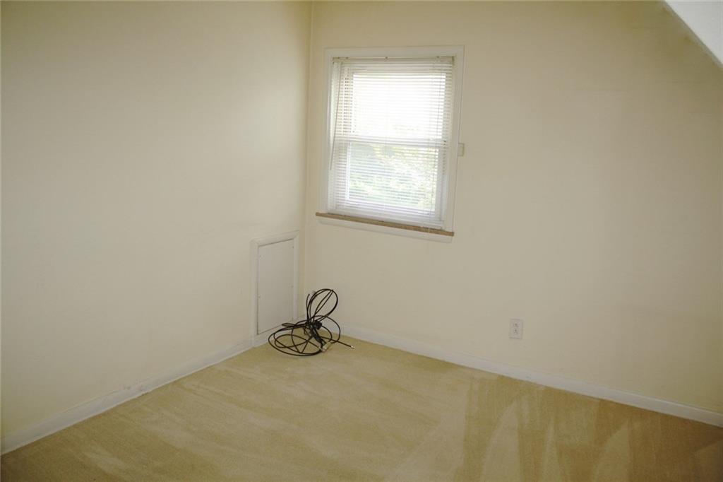 7502 Spring Mill Road Indianapolis, IN 46260 - Photo 14 of 21 Gallery Image 14