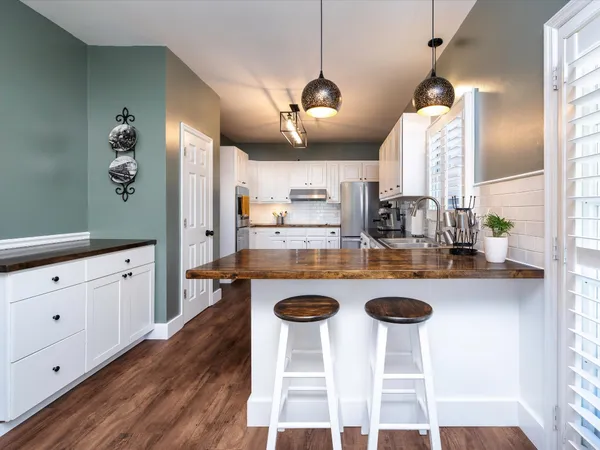 $599,900 | 9725 Dogwood Drive, Bon Aqua, TN 37025