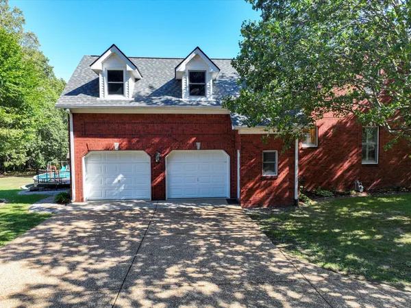 $599,900 | 9725 Dogwood Drive, Bon Aqua, TN 37025