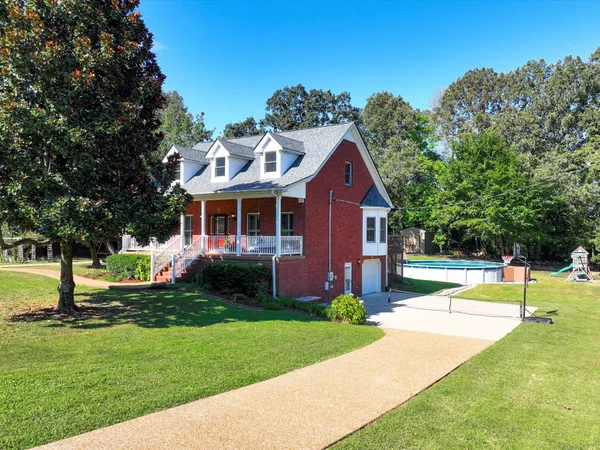$599,900 | 9725 Dogwood Drive, Bon Aqua, TN 37025