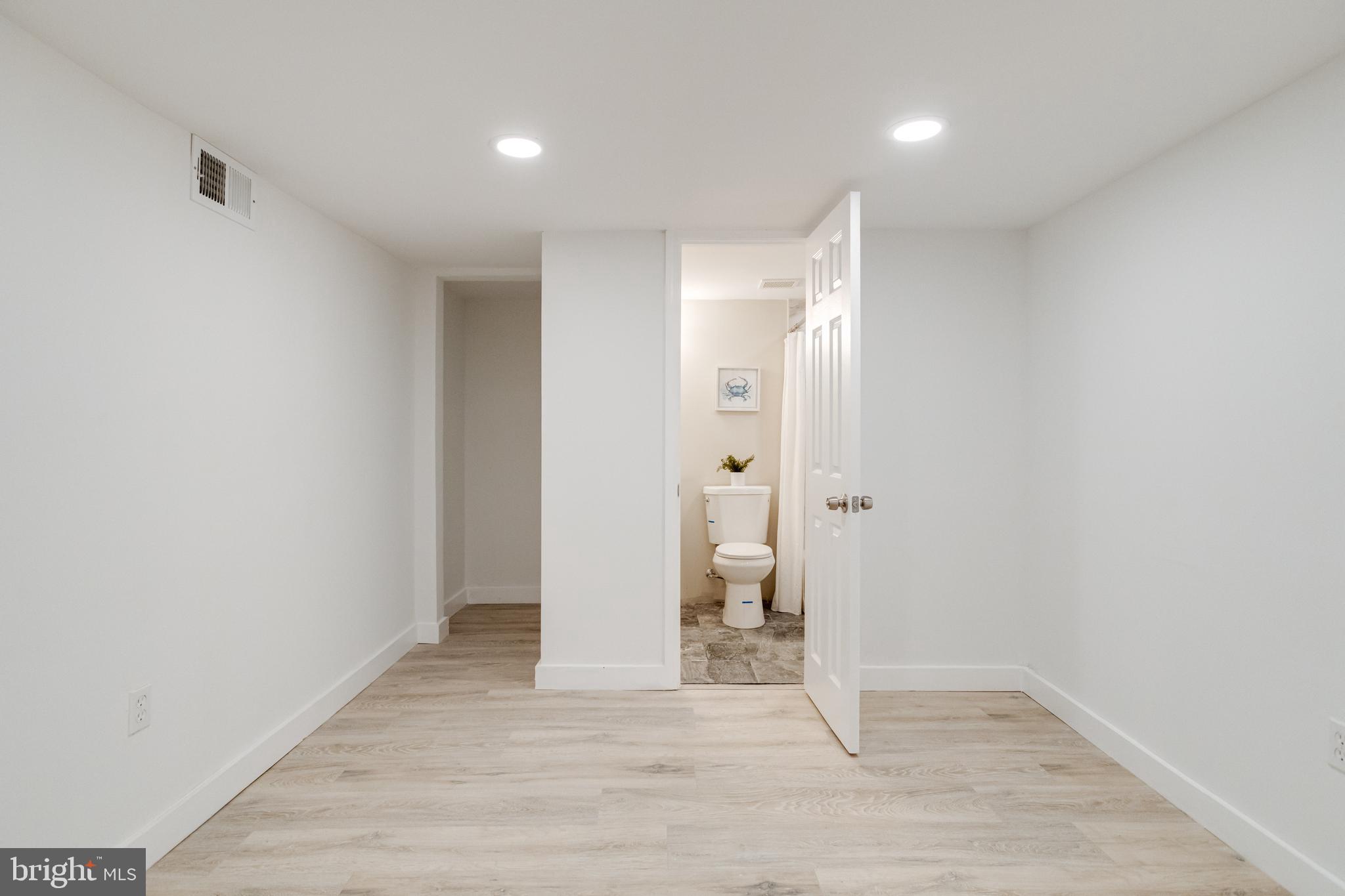 2934 Ellicott Driveway Baltimore, MD 21216 - Photo 24 of 29