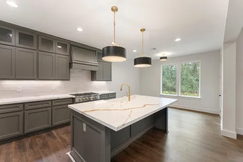 $887,500 | 29001 Colin Court, Waller, TX 77484