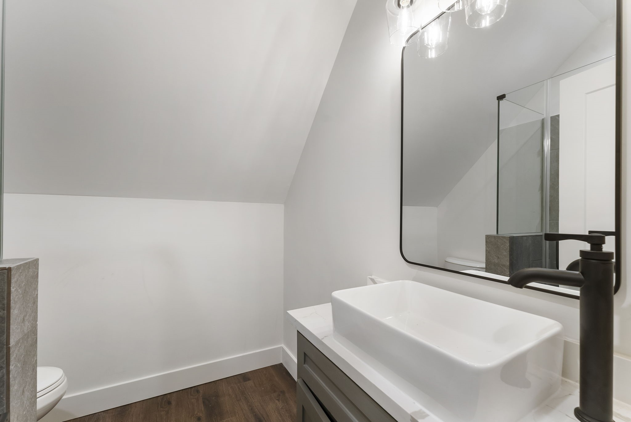 29001 Colin Court Waller, TX 77484 - Photo 35 of 47 Upstairs full bath with walk-in shower.