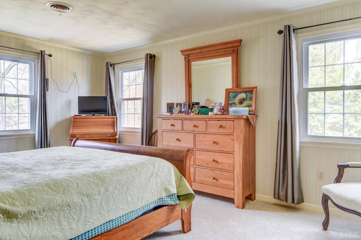 1304 Gills Road Bedford, VA 24523 - Photo 31 of 63