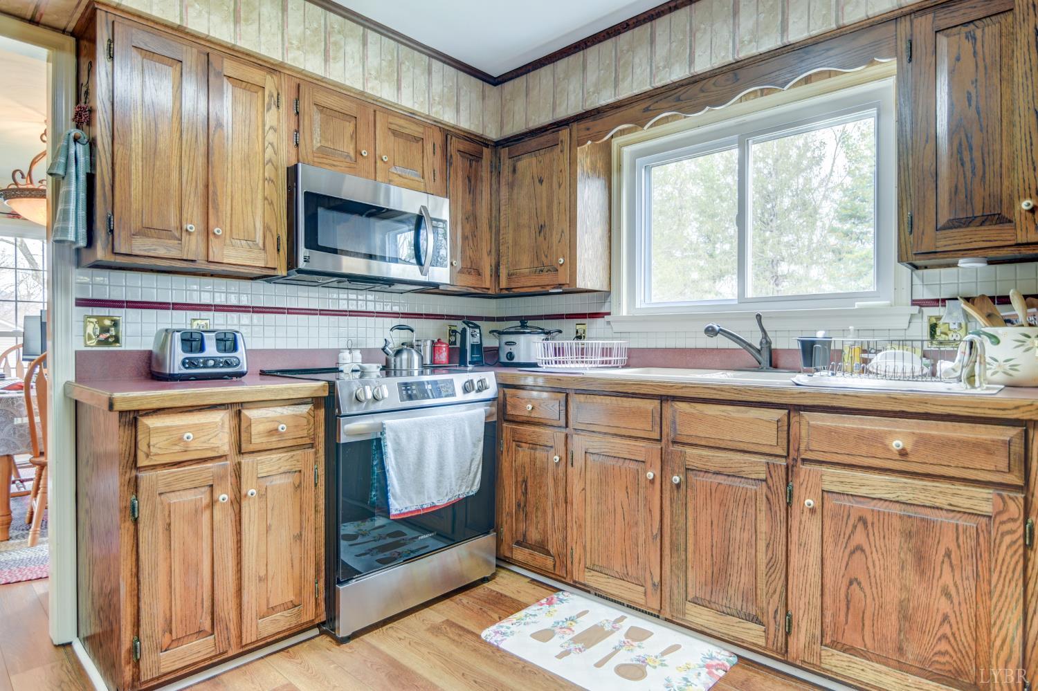 1304 Gills Road Bedford, VA 24523 - Photo 10 of 63