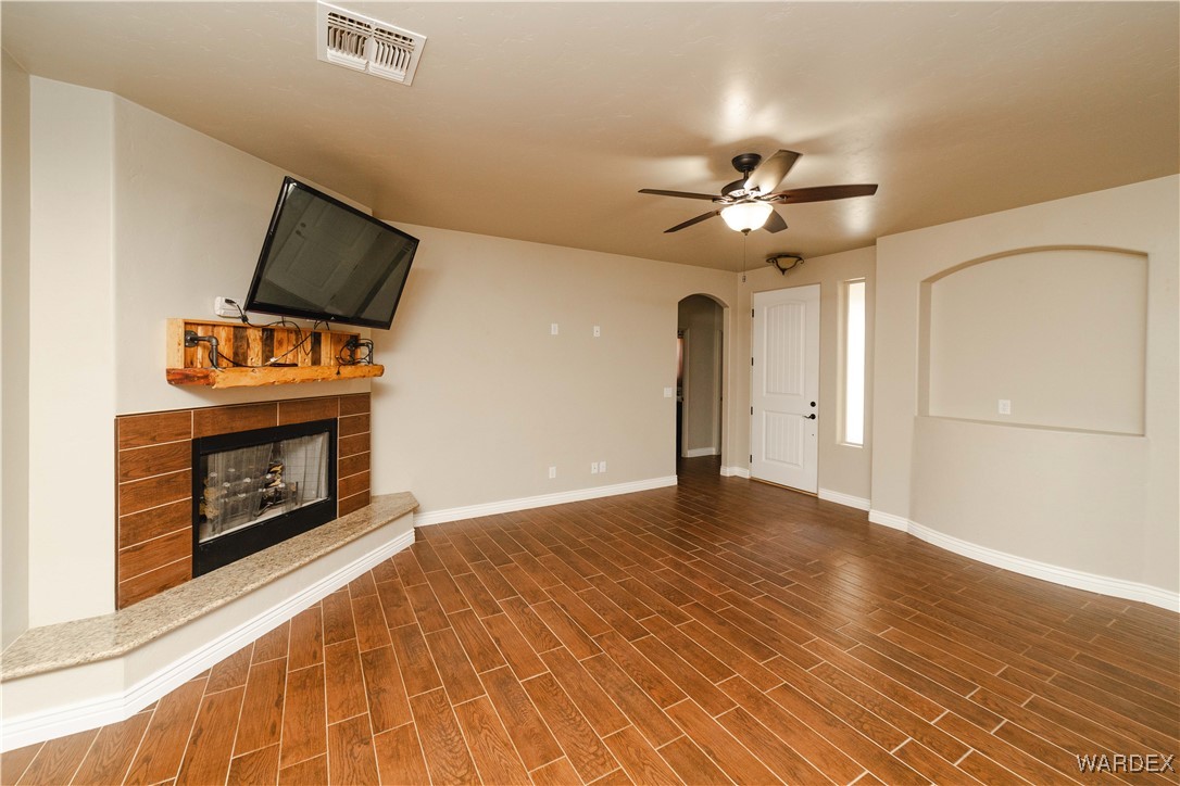 3359 Motherload Road Kingman, AZ 86401 - Photo 2 of 51 Living Room