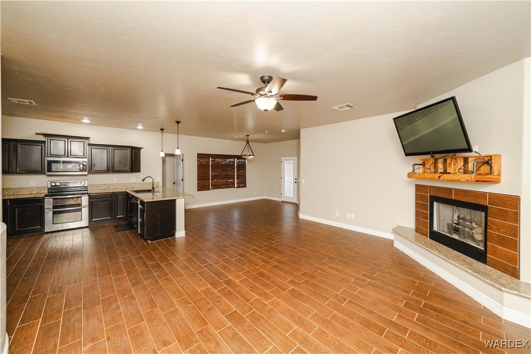 3359 Motherload Road Kingman, AZ 86401 - Photo 4 of 51 Living Room