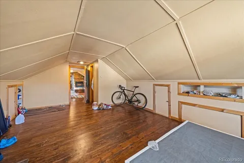 a view of a storage & utility room with washer and dryer