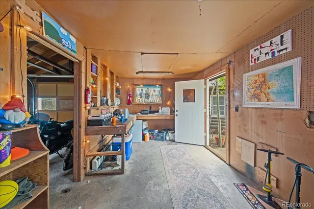 a view of a storage & utility room