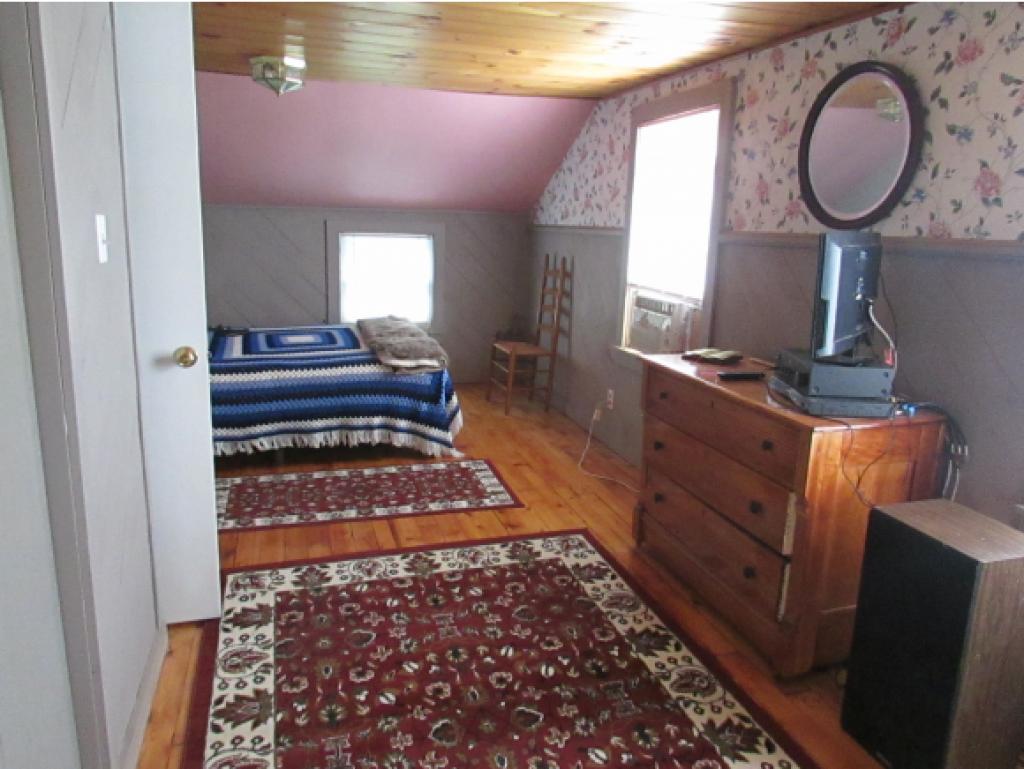 236 Robillard Road Stamford, VT 05352 - Photo 10 of 16