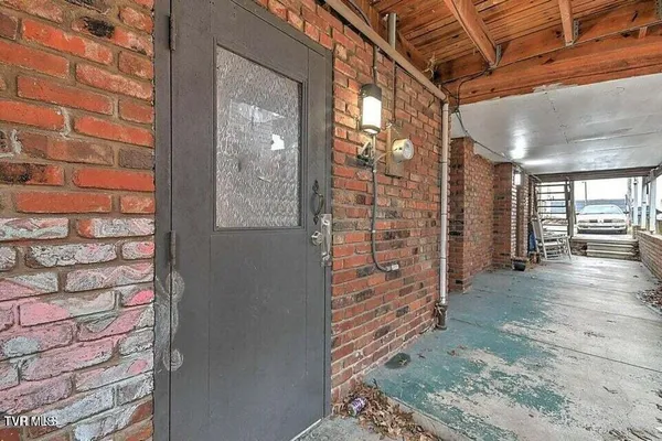 $799,000 | Undisclosed Address, Johnson City, TN 37604