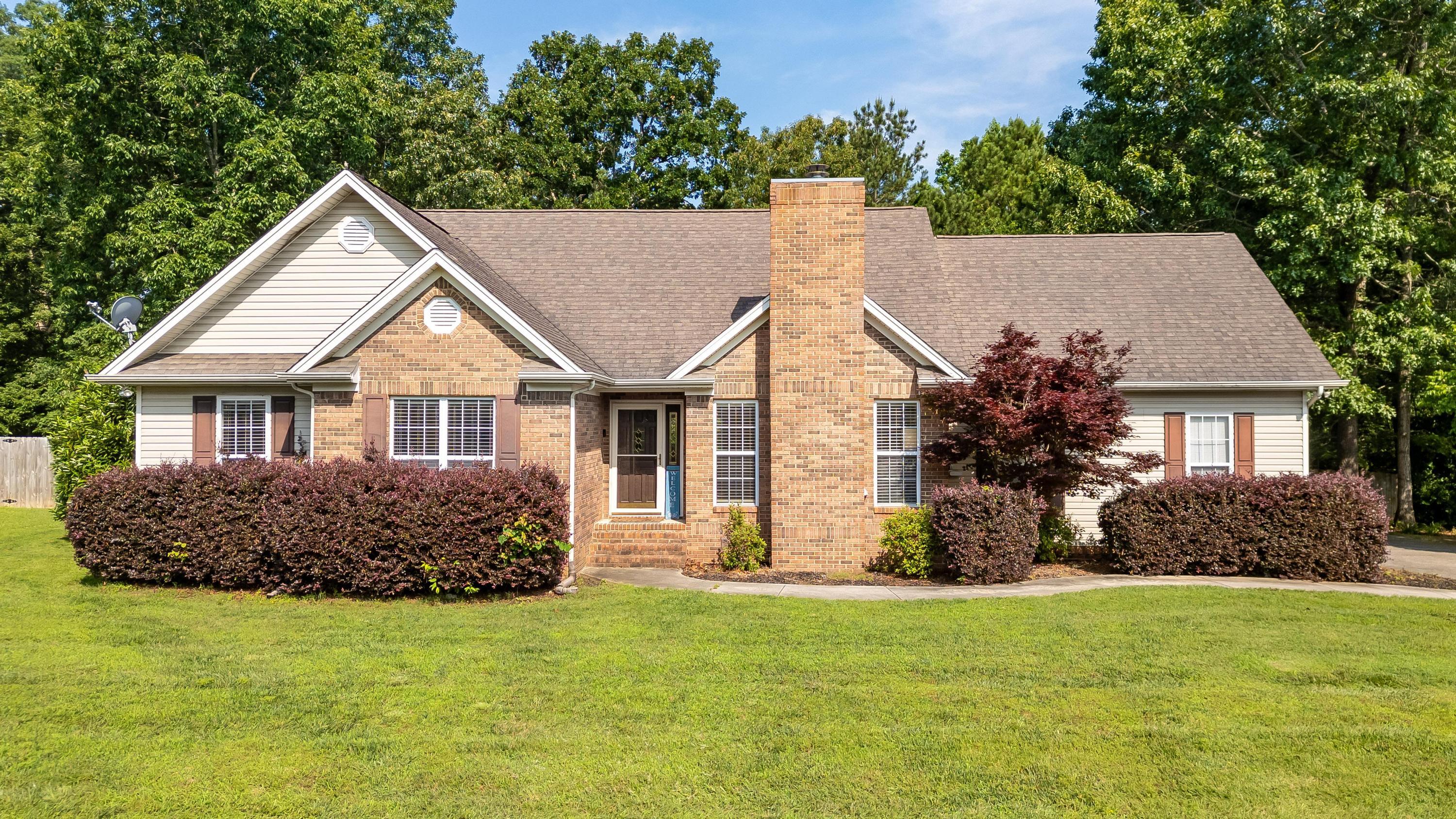 140 MacMillan Road Northeast Cleveland, TN 37323 - Photo 1 of 30 Front of House