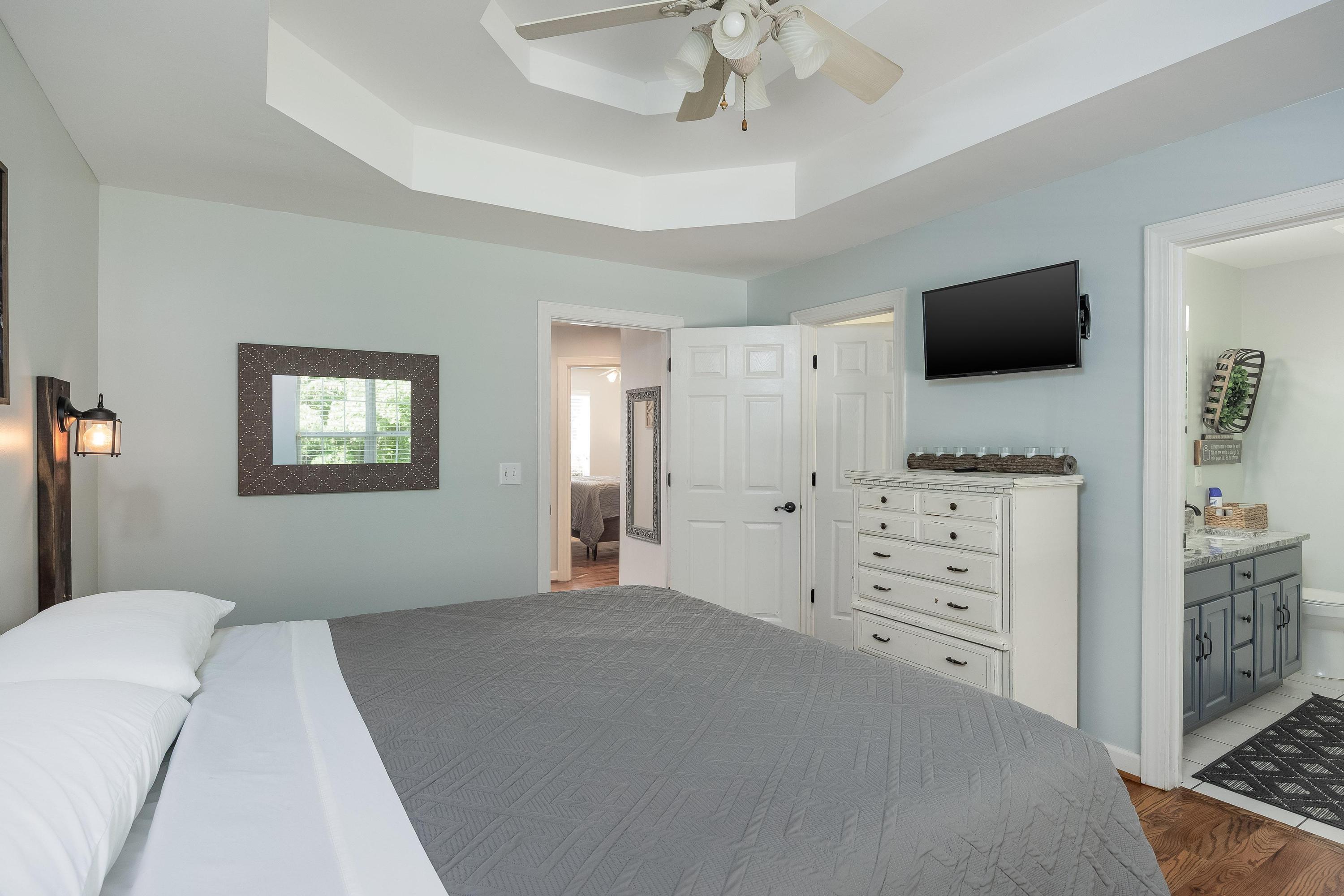 140 MacMillan Road Northeast Cleveland, TN 37323 - Photo 16 of 30 Primary Bedroom