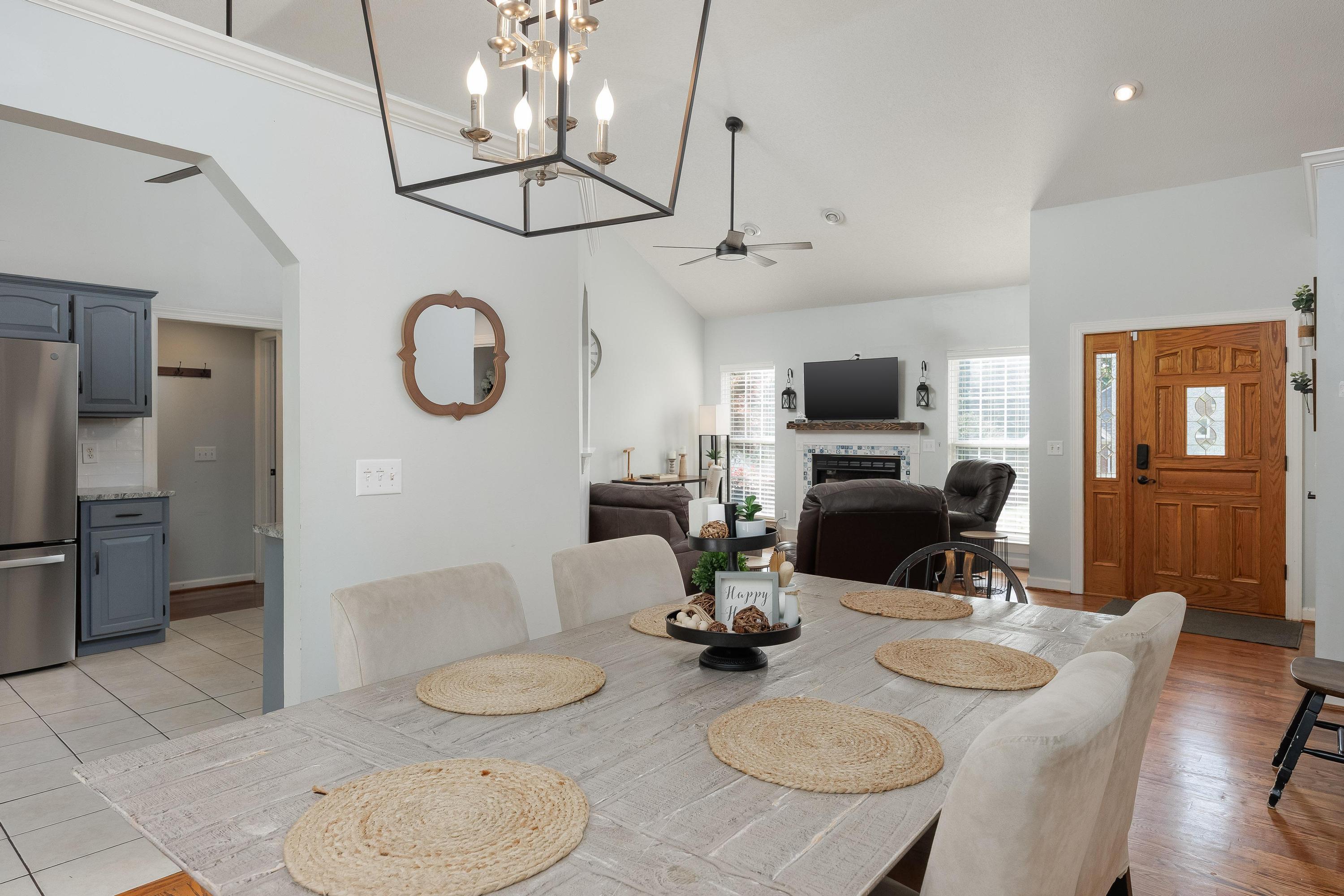 140 MacMillan Road Northeast Cleveland, TN 37323 - Photo 9 of 30 Dining Room