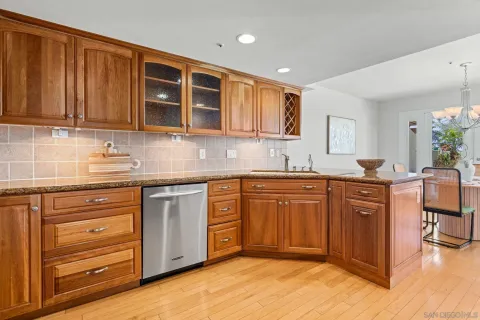 $1,350,000 | 4817 Windjammer Way, Carlsbad, CA 92008