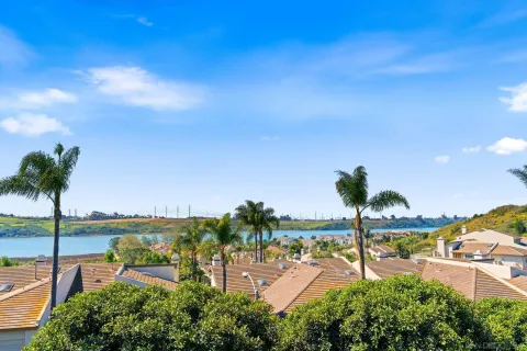 $1,350,000 | 4817 Windjammer Way, Carlsbad, CA 92008