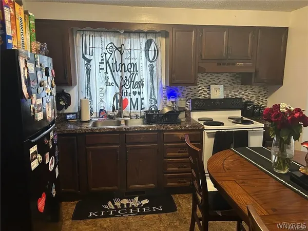 $214,900 | 69 Crosby Avenue, Lockport City, NY 14094