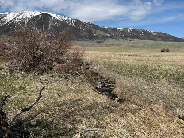 $180,000 | 21-22 Block 8 Aspen Meadows, Elk Mountain, WY 82324