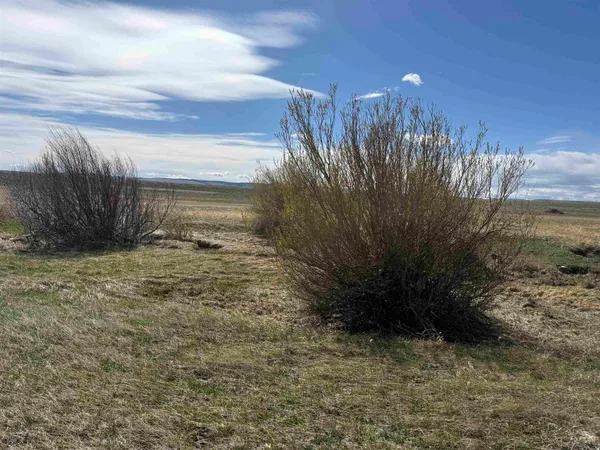 $180,000 | 21-22 Block 8 Aspen Meadows, Elk Mountain, WY 82324