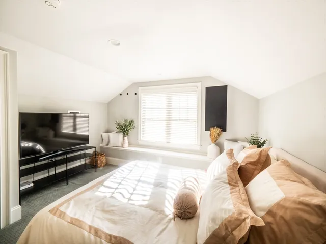 $7,900 | 38 Troy Lane, Unit 1, Waban, MA 02468