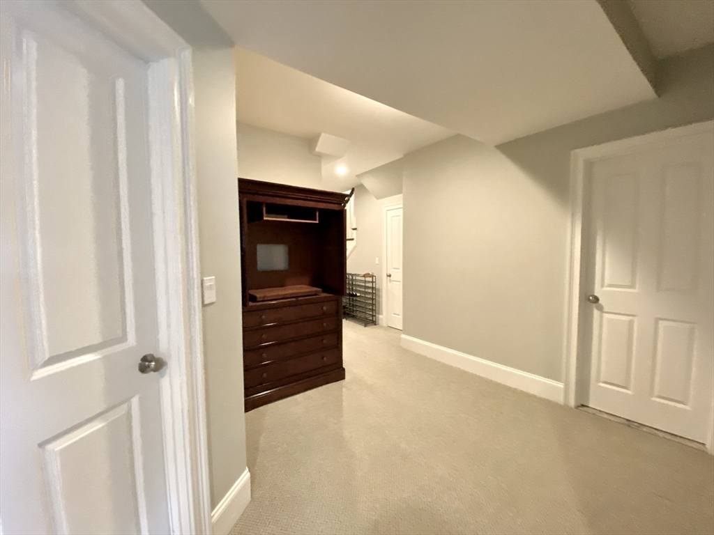 38 Troy Lane, Unit 1 Waban, MA 02468 - Photo 31 of 37