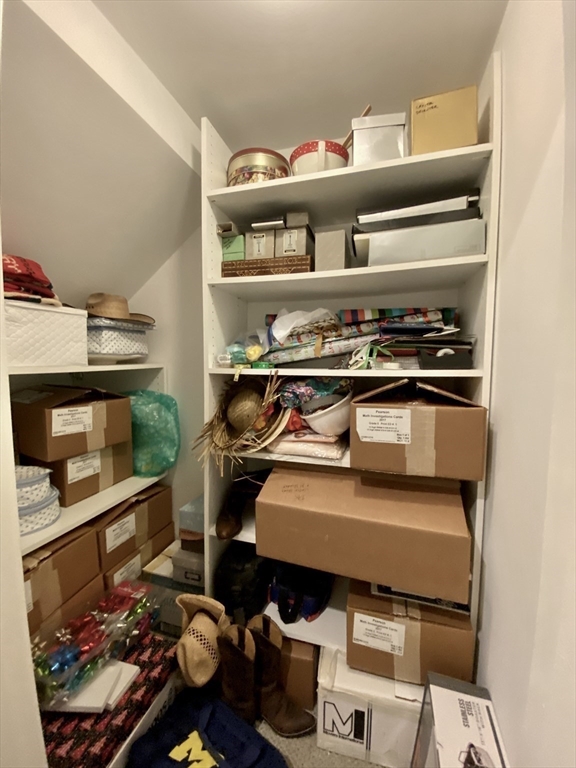 38 Troy Lane, Unit 1 Waban, MA 02468 - Photo 34 of 37