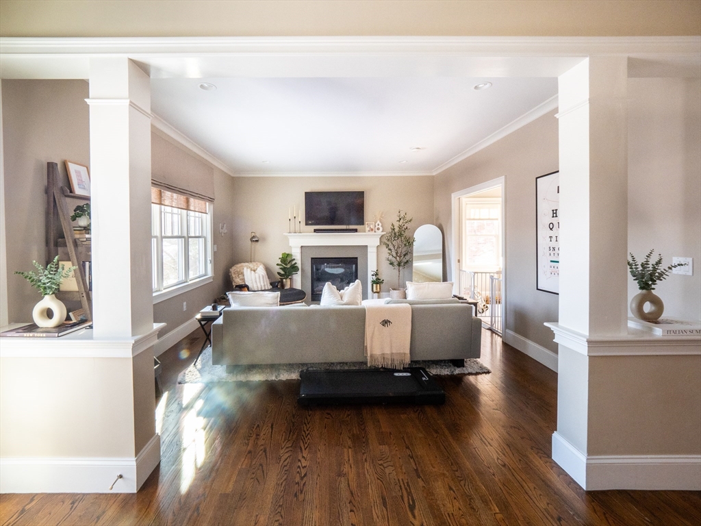 38 Troy Lane, Unit 1 Waban, MA 02468 - Photo 6 of 37