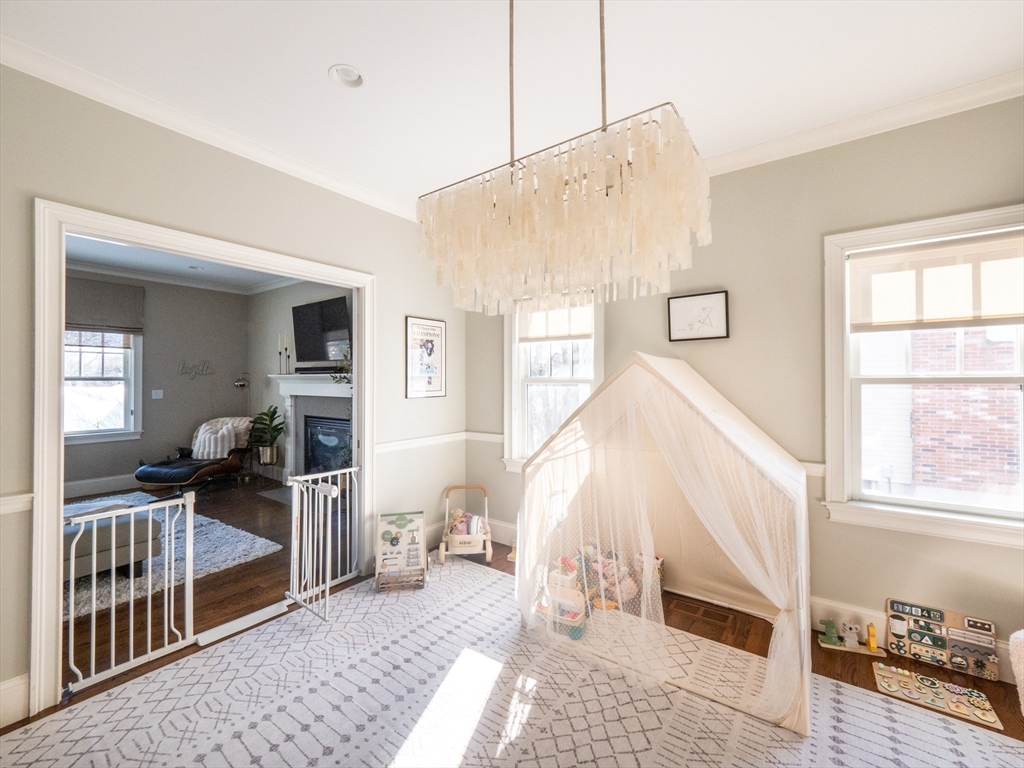 38 Troy Lane, Unit 1 Waban, MA 02468 - Photo 9 of 37