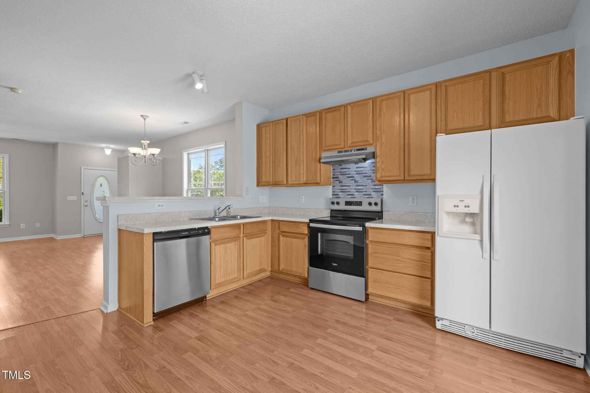 1046 Dual Parks Road Apex, NC 27502 - Photo 8 of 30 Kitchen