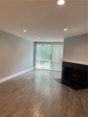 $3,100 | 12720 Burbank Boulevard, Valley Village, CA 91607