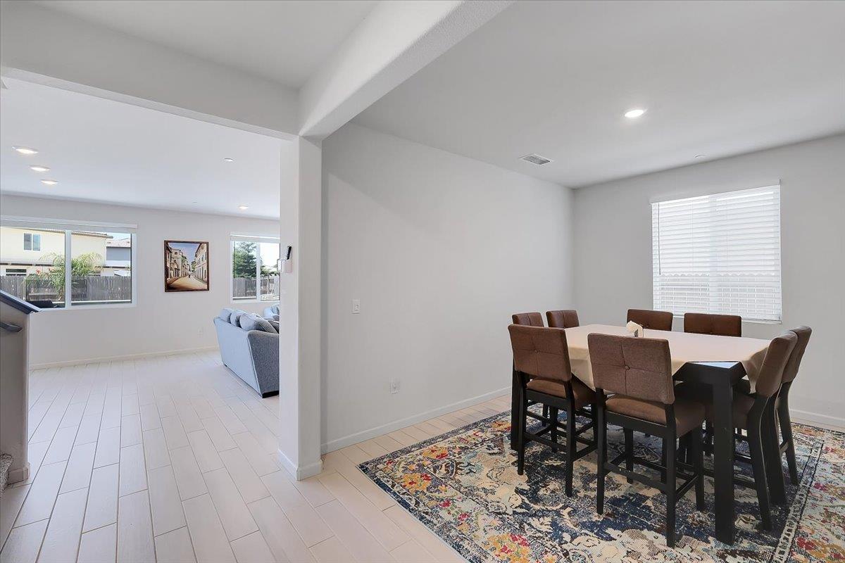 794 Berryessa Way Olivehurst, CA 95961 - Photo 6 of 40 a view of a dining room with furniture
