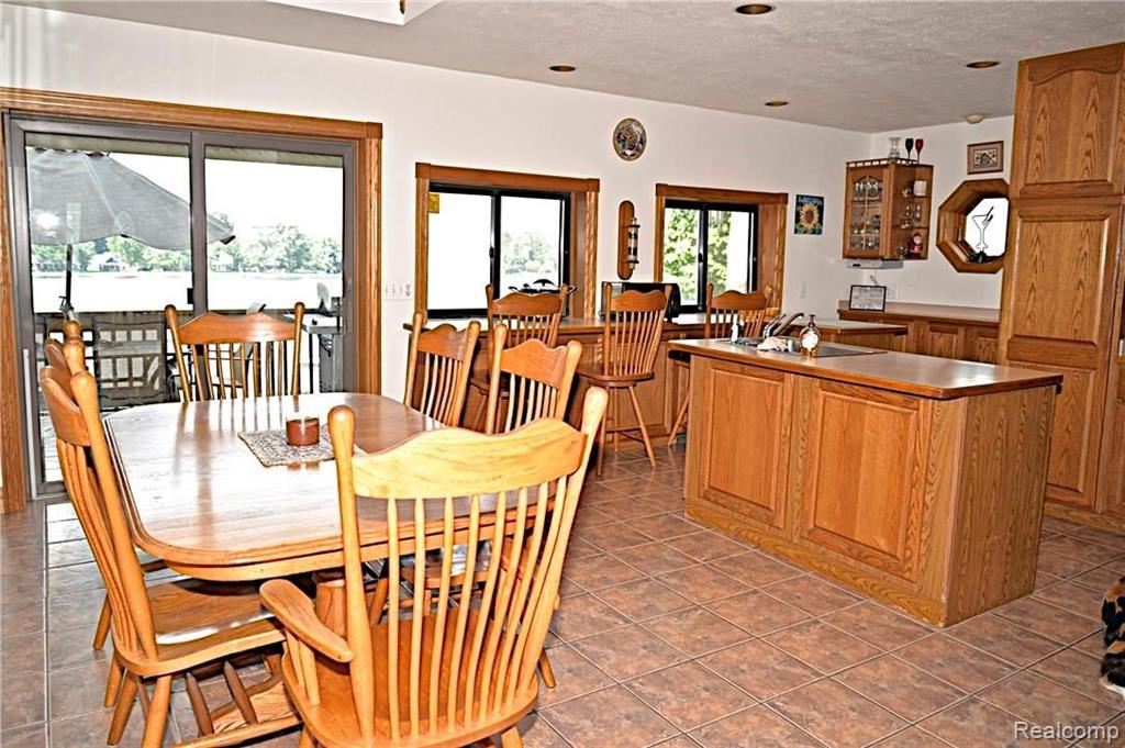 5579 East Grand River Road Howell, MI 48843 - Photo 8 of 37