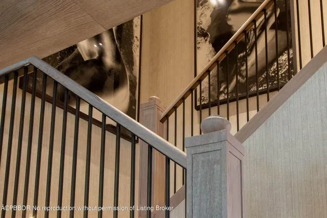 $6,495,000 | 236 Phipps Plaza, Unit 202, Palm Beach, FL 33480