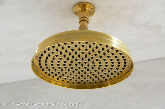 $6,495,000 | 236 Phipps Plaza, Unit 202, Palm Beach, FL 33480