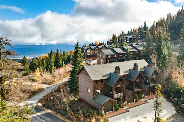 $1,399,000 | 38 Avalanche Road, Unit 2, Sandpoint, ID 83864