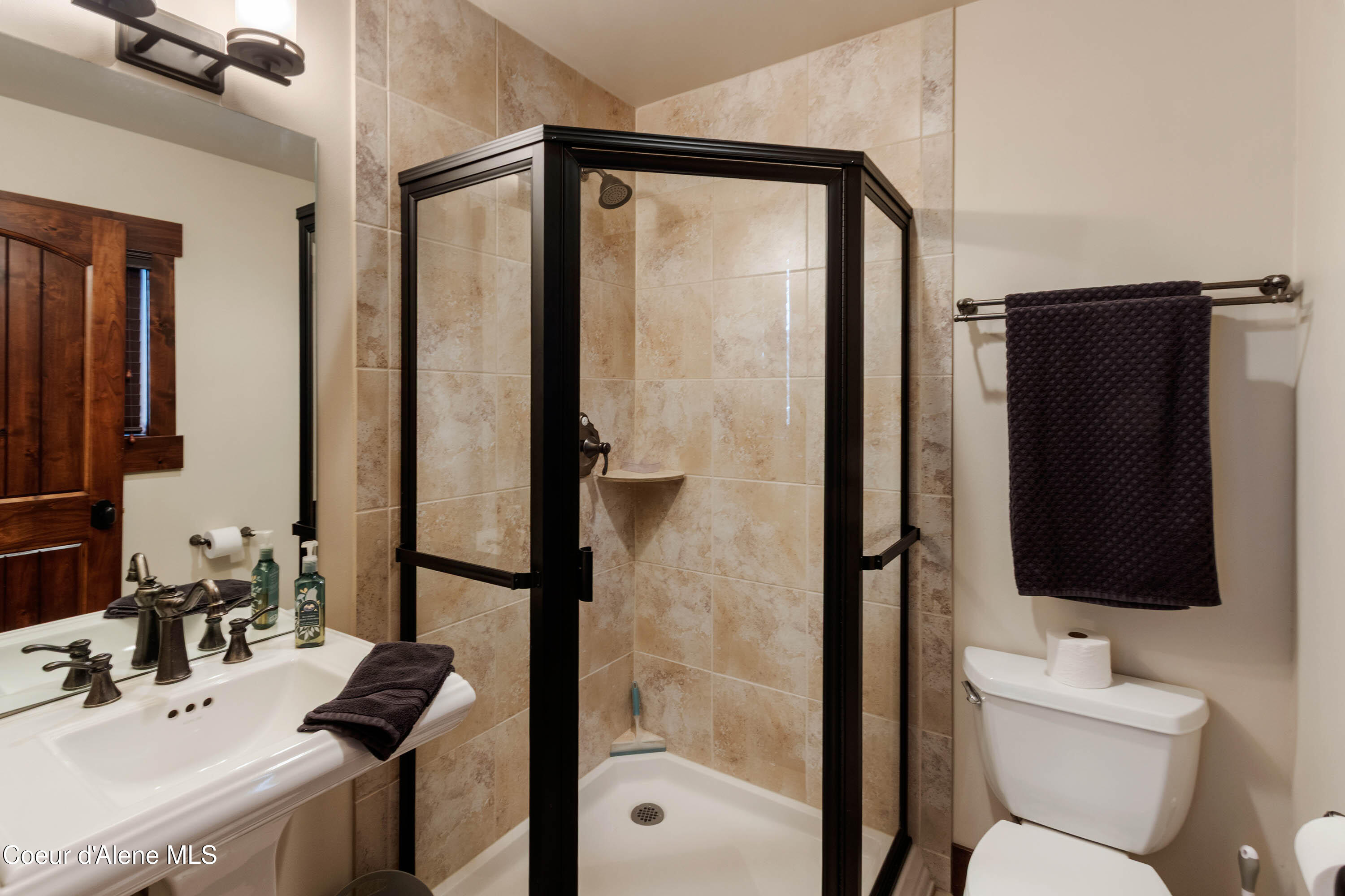 38 Avalanche Road, Unit 2 Sandpoint, ID 83864 - Photo 23 of 40 IMG_0434