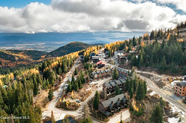 $1,399,000 | 38 Avalanche Road, Unit 2, Sandpoint, ID 83864