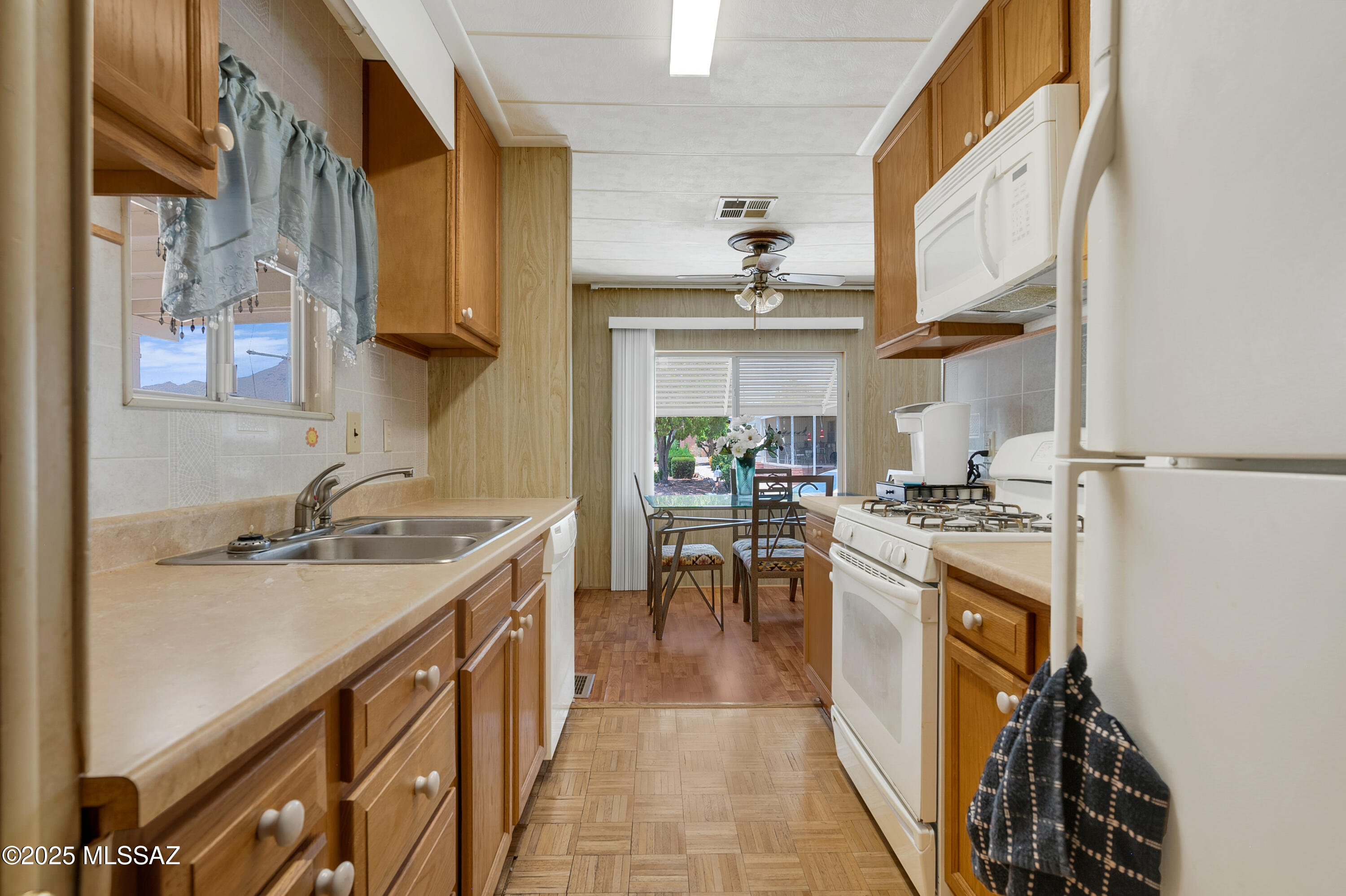 5707 West Box R Street Tucson, AZ 85713 - Photo 11 of 33 Gallery Image 11
