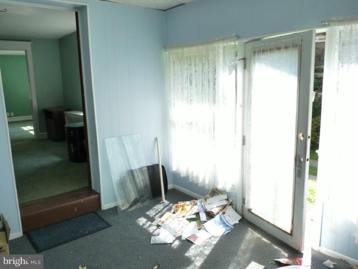 621 Boyer Road Cheltenham, PA 19012 - Photo 3 of 19