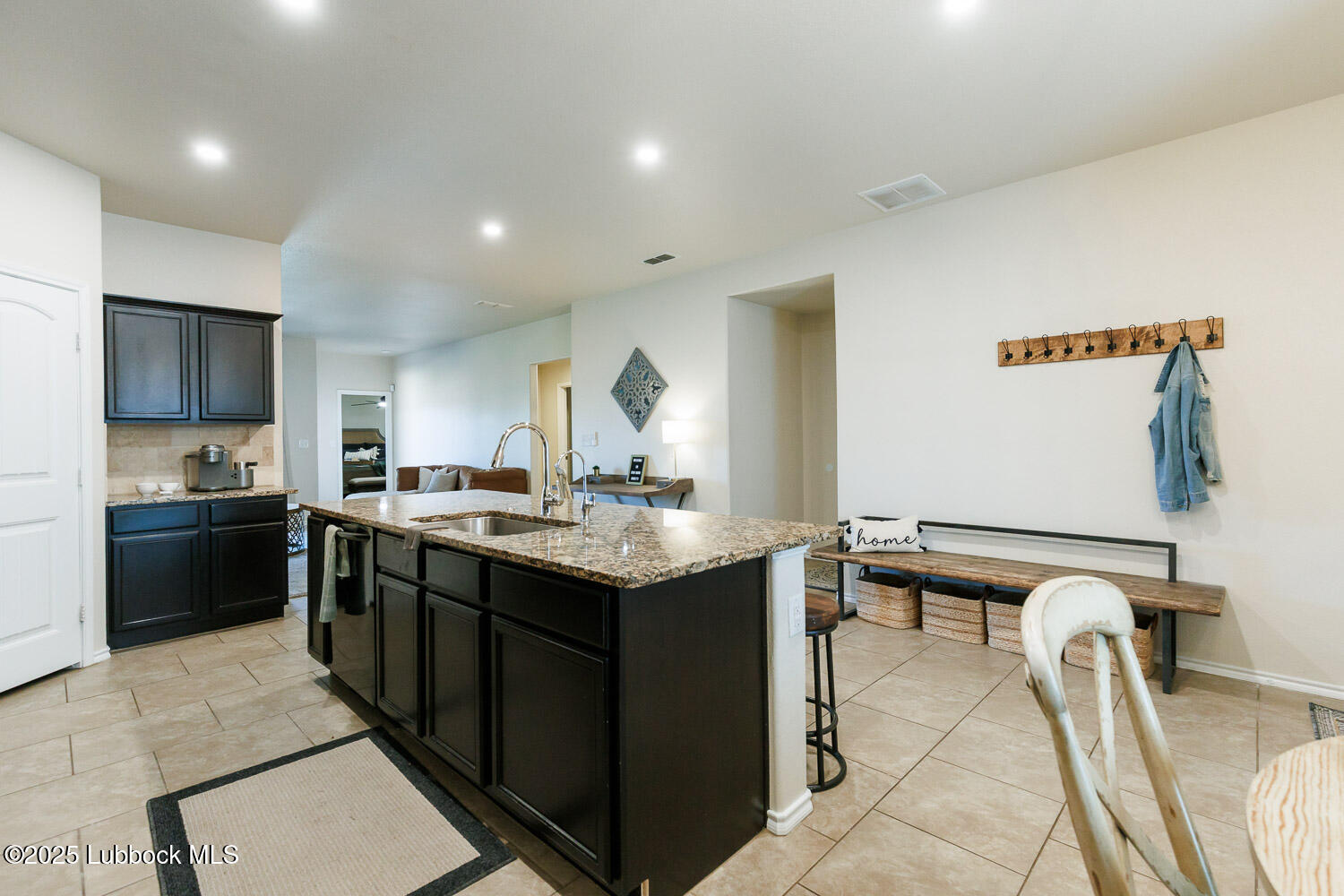 7348 100th Street Lubbock, TX 79424 - Photo 20 of 55 Kitchen