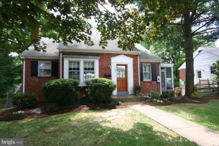 102 Hamilton Avenue Silver Spring, MD 20901 - Photo 29 of 30 Exterior #3