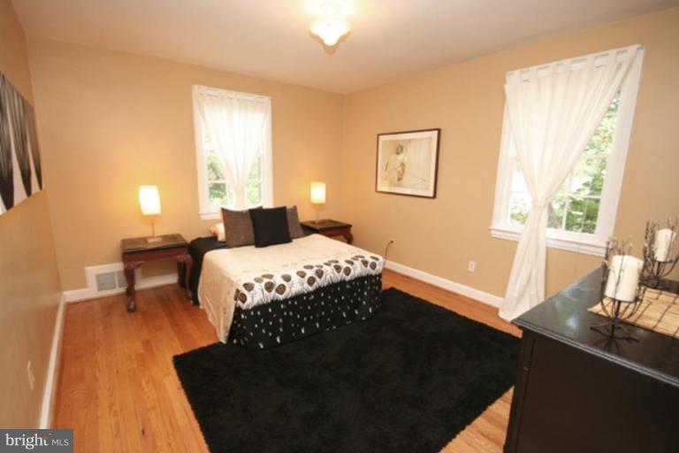 102 Hamilton Avenue Silver Spring, MD 20901 - Photo 10 of 30 Bedroom #2