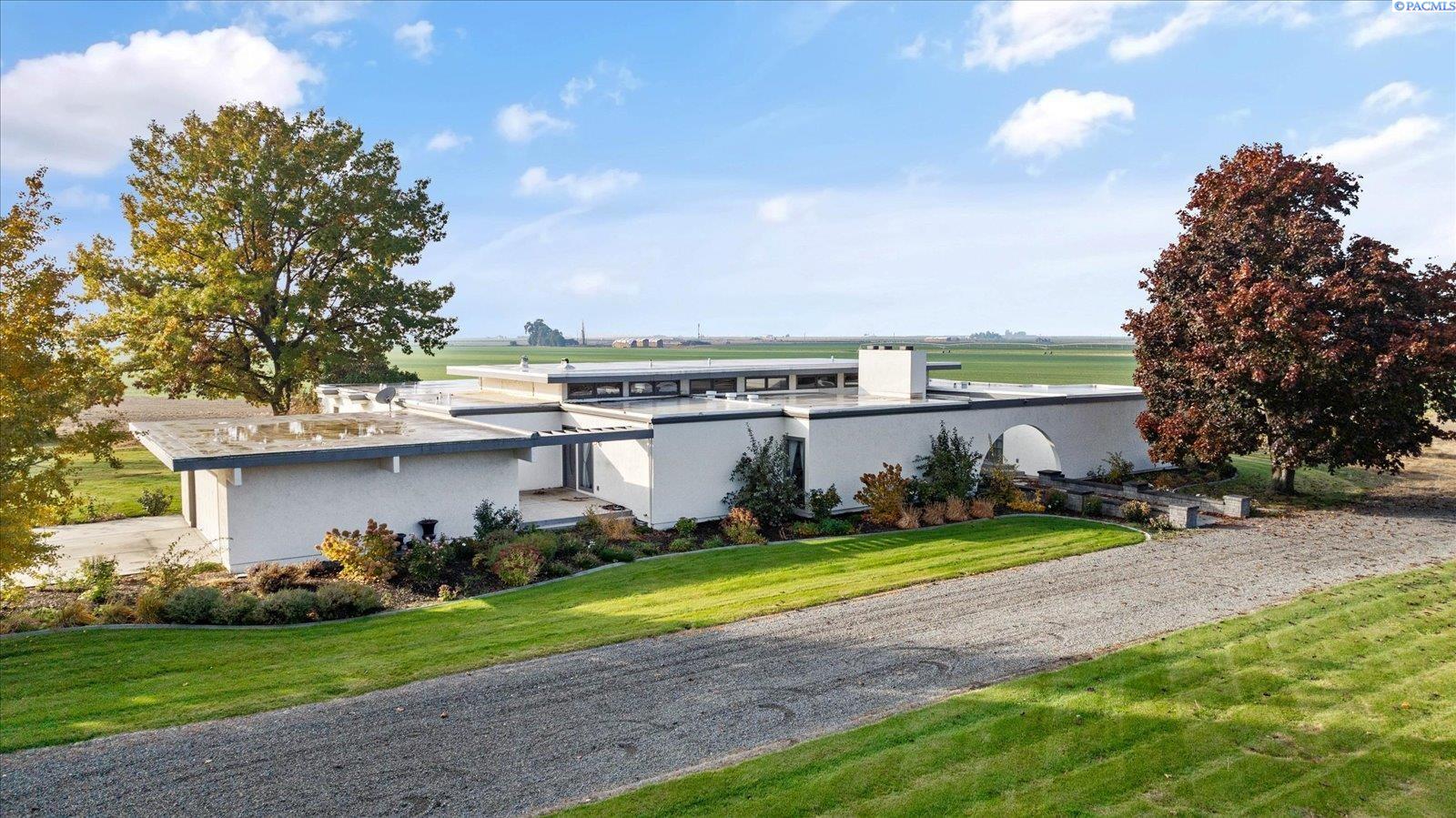 3010 Basin Hill Road Mesa, WA 99343 - Photo 1 of 50 Gallery Image 1