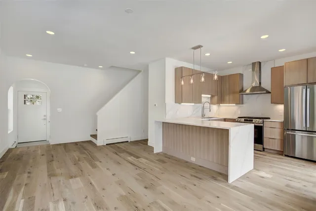 $1,099,000 | 22 North Side Circle, Silverthorne, CO 80498